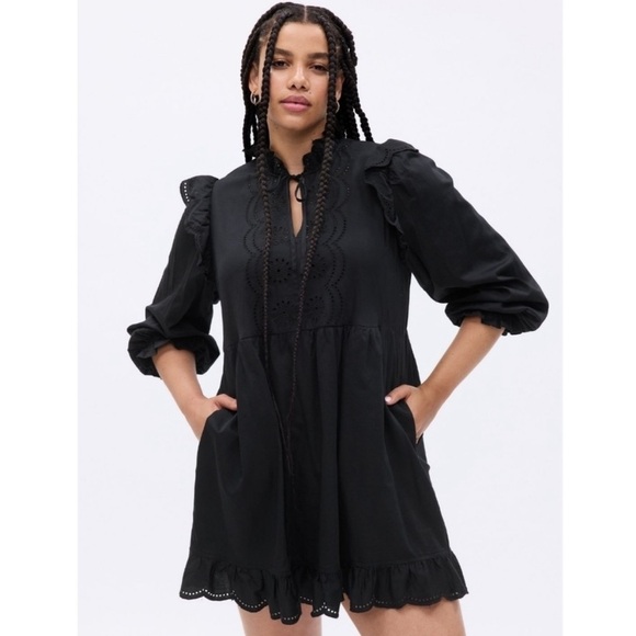 Elegant Black Women's Dress - Picture 1 of 11